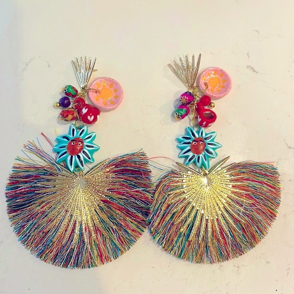 Beautiful unique artistic Mexican earrings nwot